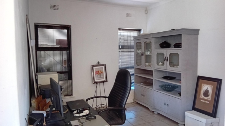 4 Bedroom Property for Sale in Parkersdorp Western Cape